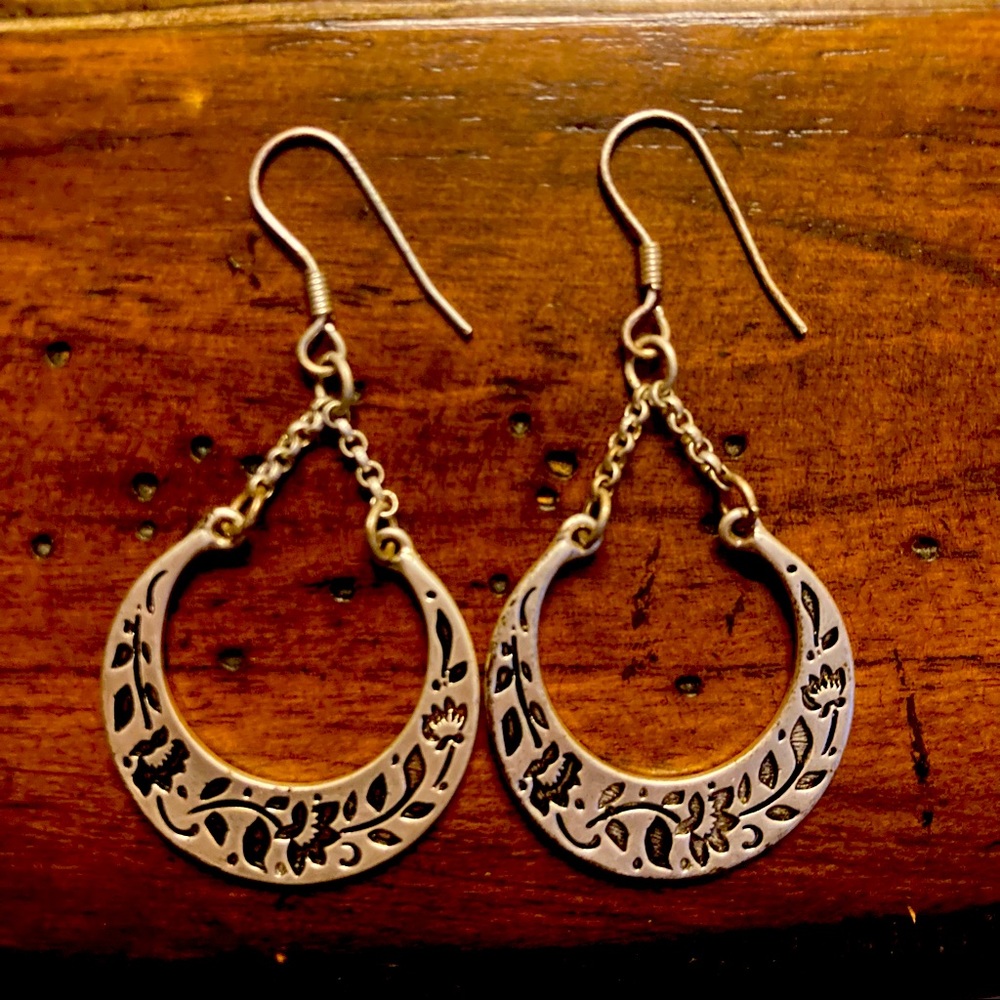 Floral 🌸 dangle earrings Boho Flowers